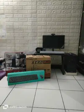 Satu set komputer SPC 19 inch