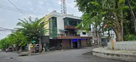 Dijual Komersial Area Manyar Kertoarjo 3,5 Lantai Eks Karaoker