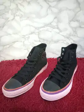Sepatu Converse 70s x O.P.I