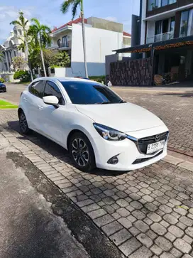Mazda 2 R 2018 White putih Mazda 2 2019 type R Mazda 2 2018 R