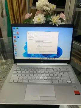 Laptop HP 14s-cf2004Tx