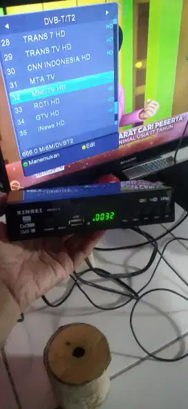 Stb siaran tv digital (set top box)