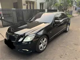 Mercy E250 hitam tahun 2010