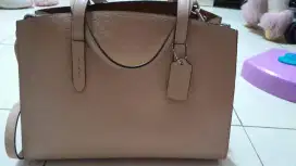 Dijual tas asli merk coach