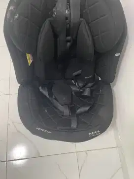 Dijual carseat babydoes