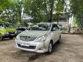 Innova 2.5 G solar matic 2009