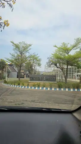 DISEWAKAN RUMAH VALENCIA TERRACE GEDANGAN 72/120