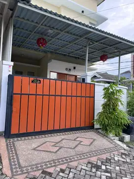 Di jual cepat rumah tinggal