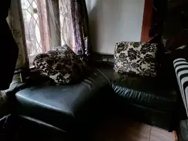 Kursi letter L beserta bantal