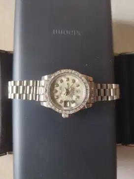 Rolex Lady datejust 26 , White gold 18k / 750 , MoP & Diamond .
