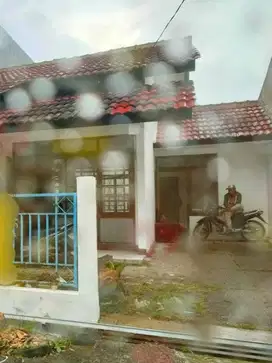 DISEWAKAN RUMAH DI TAMAN KOPO INDAH II BANDUNG