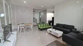 DiJual Rumah FULL FURNISHED di PIK 2 3KAMAR TIDUR BAWA KOPER SAJA
