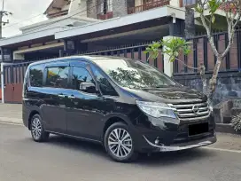 Nissan Serena 2.0 X CVT 2017
