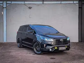Toyota Innova V Diesel upgrade Venturer 2022 Hitam Full Mods