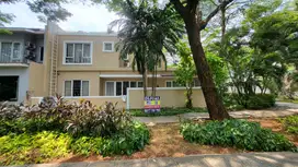 Rumah boulevard perumahan Green Permata Jaksel, lokasi bagus