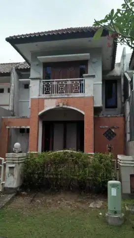 Villa Bukit Mas. Deket tol mayjen sungkono. Sby barat