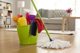 Loker tersedia untuk cuci baju dan bantu dapur