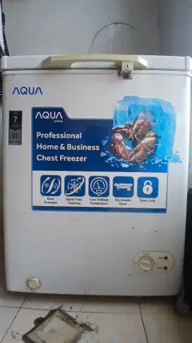 Freezer merk aqua 100Liter