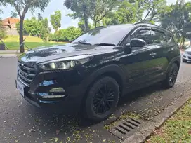 [OLX Mobbi] Hyundai Tucson Hitam 2.0 XG Bensin-AT 2017 TLR