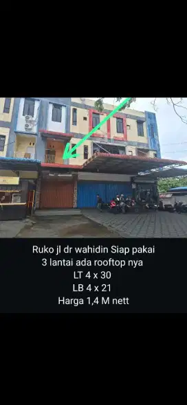 Ruko 3 lantai tepi jalan dr.wahidin sepakat pontianak