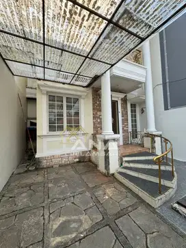 ANA RUMAH BAGUS RAPI UK 7X20M DI KOMPLEK DUTA MAS JELAMBAR