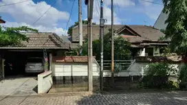 DIJUAL CEPAT Rumah Dalam Komplek 1 Gerbang masuk Keamanan 24 jam