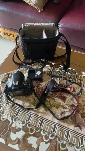 CANON EOS 1300D WIFI