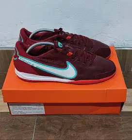 Forsale  Nike Tiempo Legend 9 Academy Red Futsal 42,5 (27cm)