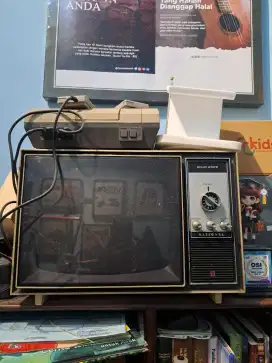 TV jadul vintage lawas merk National solid State