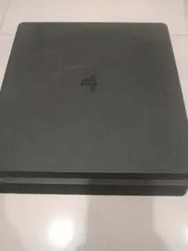For sale PS4 slim