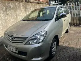 Jual Kijang Innova 2009 body mulus