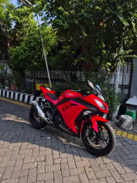 Kawasaki Ninja FI 250 2013 (low odo 500 perak)