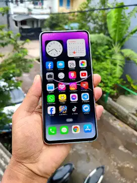 Poco f2 pro 5g NFC fulset 8+3/256gb gaming