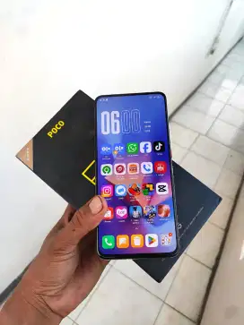 Poco f2 pro 5g NFC fulset 8+3/256gb gaming