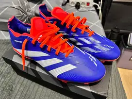 Sepatu Bola Adidas Predator League FG