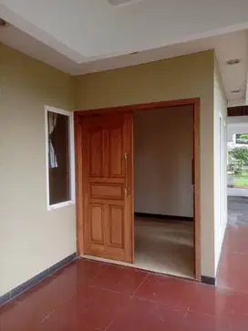 Dijual Rumah Luas 300m2 Cluster Cemara, Alam Sutera