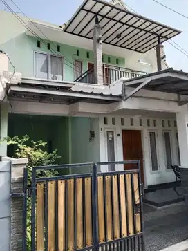 DiJual Rumah 2 Lantai Dalam Komplek Balai Pustaka, Pulo Gadung, Jaktim