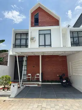 Rumah Modern 2 Lantai Smart Home Desain Scandinavia