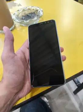 Samsung A8 plus sein 6+64 HP aj normal tidak sadis. Bs tt