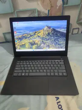 laptop lenovo core i5 / 4gb / 512gb