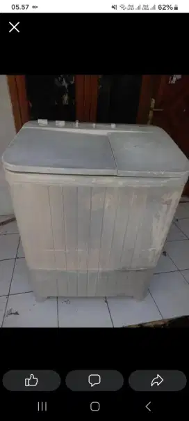 Mesin cuci TOSHIBA 2 tabung