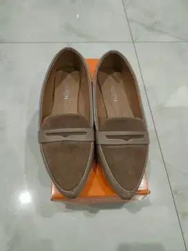 Sepatu Connexion Wanita Preloved