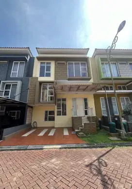 DIJUAL ATLANTA VILLAGE PARAMOUNT SERPONG