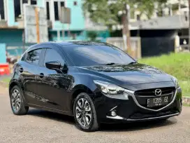 Mazda 2 R At 2015 Hitam (Aha Gallery)