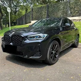 BMW X4 xDrive30i M Sport Thn 2023 KM 8rb!