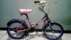 Dijual sepeda mini ATLANTIS anak msih bgus ban msih tebal tinggal pkai