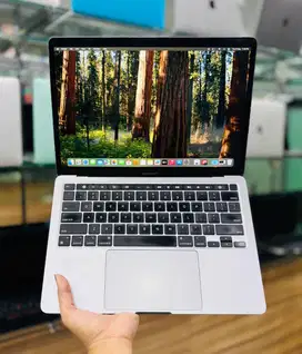 Macbook Pro 2020 Touchbar Chip Apple M1  Ram 8 Gb  Ssd 256 D-DC