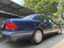 Mercedes Benz E320 W210 1997 Bensin