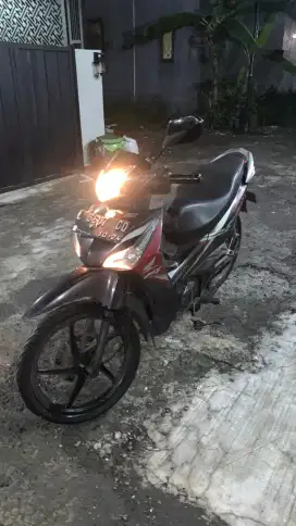 JUAL SUPRA X HELM IN THN 2014