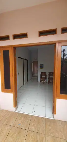 Rumah 3kamar tidur dekat stasiun KRL bojong gede